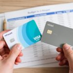 Revolut ou Nickel : quelle solution choisir pour un budget serré ?